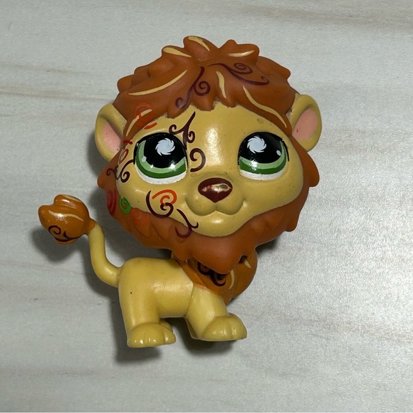 ⭐️ Littlest Pet Shop #944 Lion - Picture 2 of 4